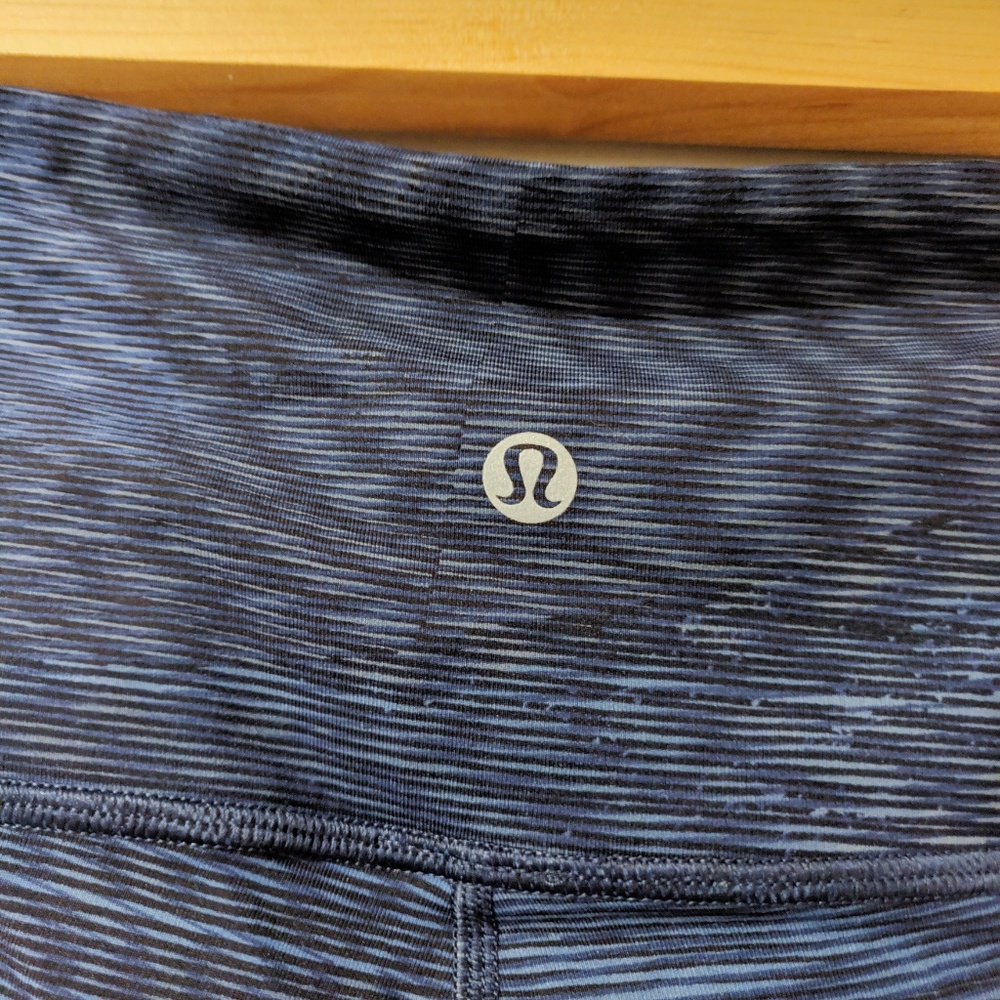 Lululemon Wunder Under -- Blue/Grey pattern - Picture 7 of 8